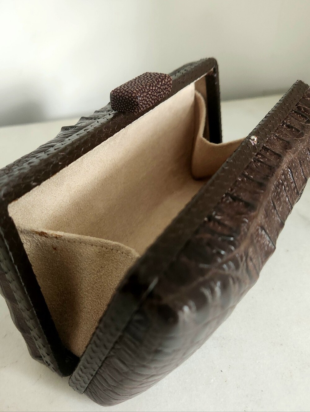 Brown Croc-Embossed Leather Snakeskin Make Up Case Clutch - Picture 4 of 10